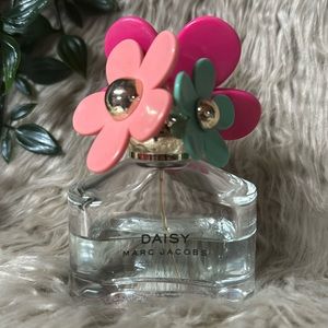 Marc Jacobs Daisy